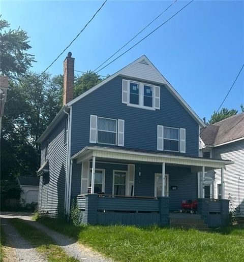 Photo of 766 S Irvine Ave, Sharon, PA 16146 (MLS # 1737311)