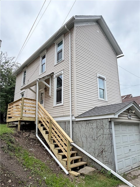 Homes For Rent - 1918 7th Ave Ave #REAR<br/> Beaver Falls, PA 15010
