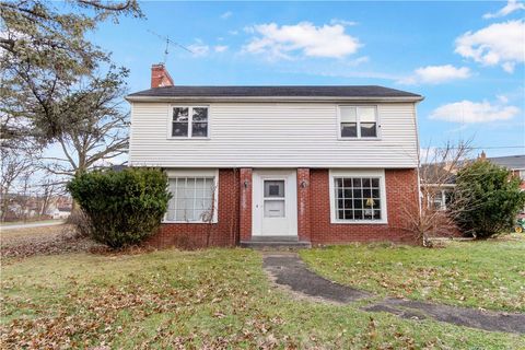 Homes For Sale - 500 Thompson Ave Ave<br/> Clairton, PA 15025