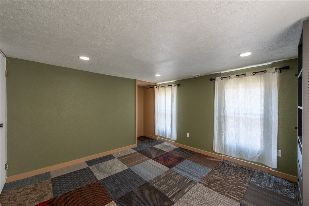 East Vandergrift, Pennsylvania 15629, United States, 2 Bedrooms Bedrooms, ,1 BathroomBathrooms,Residential,Active,160781