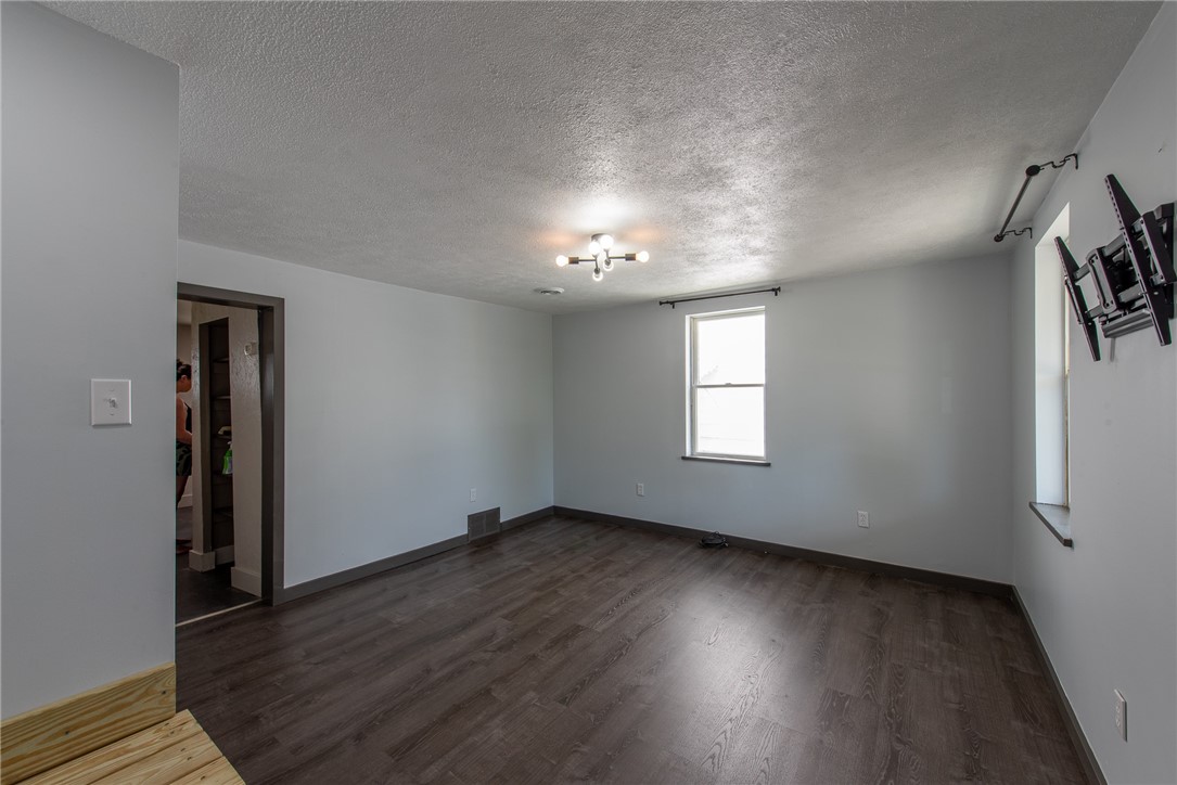 East Vandergrift, Pennsylvania 15629, United States, 2 Bedrooms Bedrooms, ,1 BathroomBathrooms,Residential,Active,160781