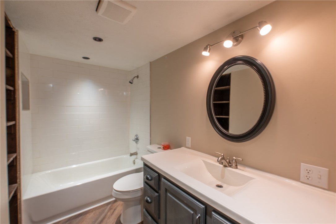 East Vandergrift, Pennsylvania 15629, United States, 2 Bedrooms Bedrooms, ,1 BathroomBathrooms,Residential,Active,160781