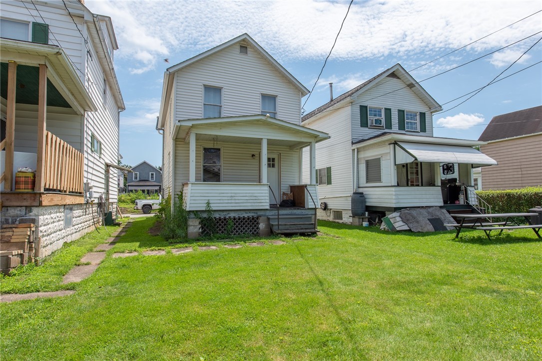 East Vandergrift, Pennsylvania 15629, United States, 2 Bedrooms Bedrooms, ,1 BathroomBathrooms,Residential,Active,160781