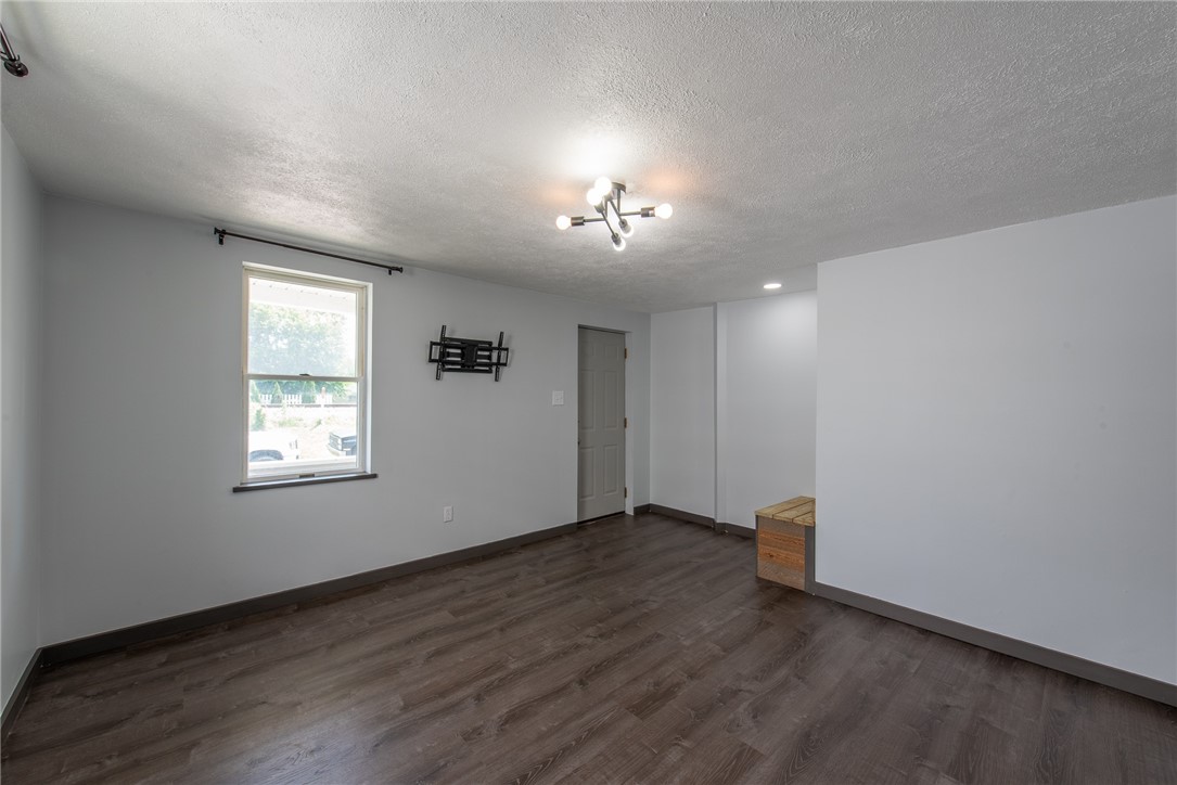 East Vandergrift, Pennsylvania 15629, United States, 2 Bedrooms Bedrooms, ,1 BathroomBathrooms,Residential,Active,160781