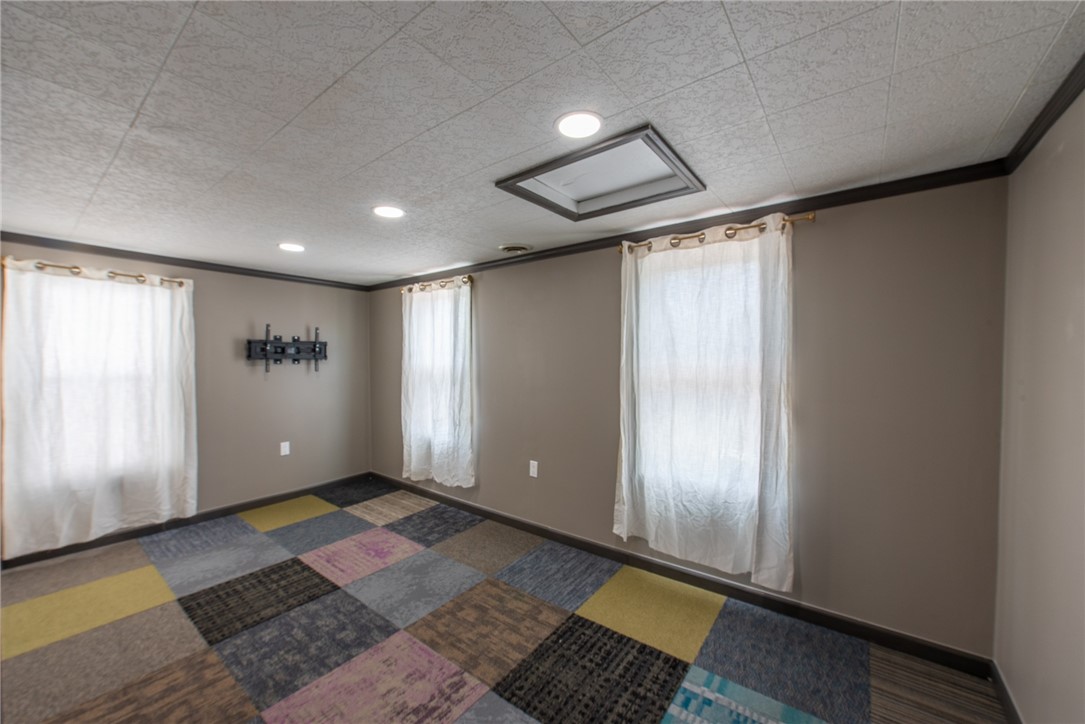 East Vandergrift, Pennsylvania 15629, United States, 2 Bedrooms Bedrooms, ,1 BathroomBathrooms,Residential,Active,160781