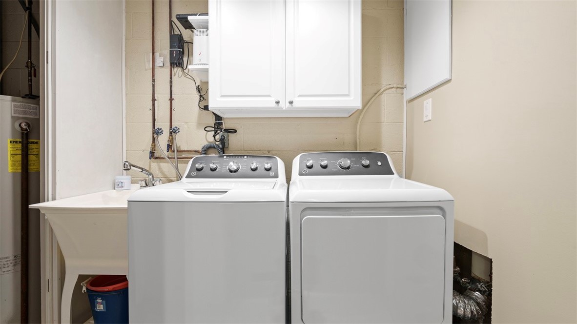 Moon/Crescent Twp, Pennsylvania 15108, United States, 3 Bedrooms Bedrooms, ,3 BathroomsBathrooms,Residential,Active,201604