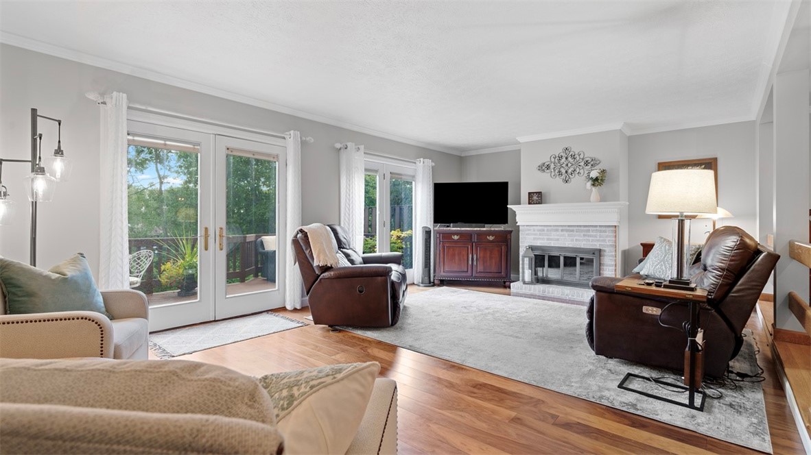 Moon/Crescent Twp, Pennsylvania 15108, United States, 3 Bedrooms Bedrooms, ,3 BathroomsBathrooms,Residential,Active,201604