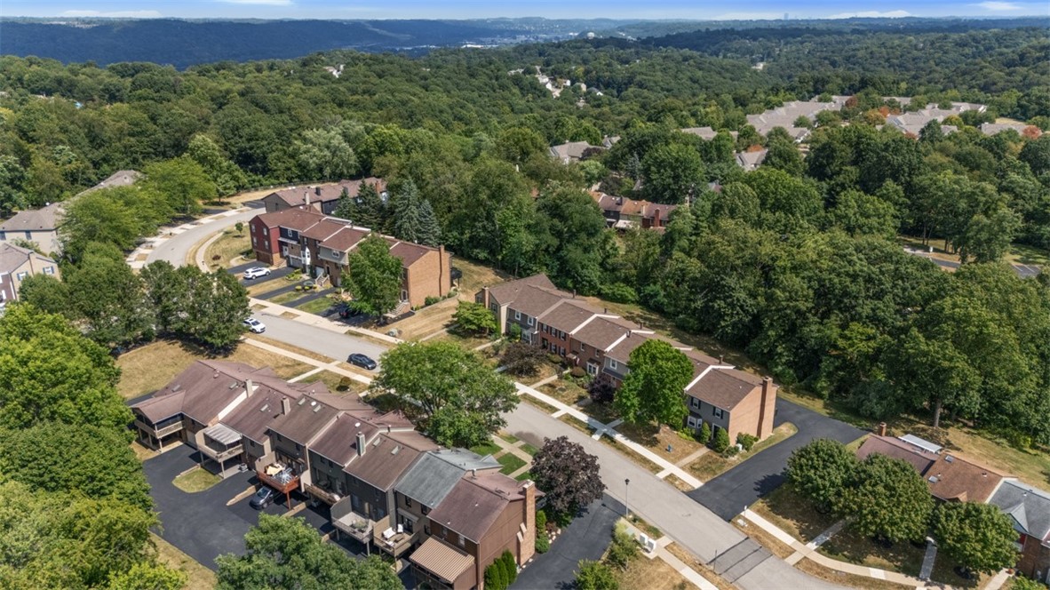 Moon/Crescent Twp, Pennsylvania 15108, United States, 3 Bedrooms Bedrooms, ,3 BathroomsBathrooms,Residential,Active,201604