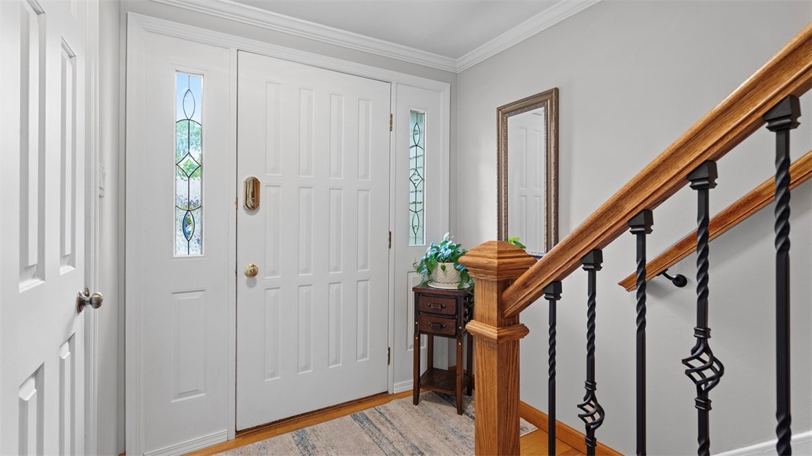 1152 Queens Dr