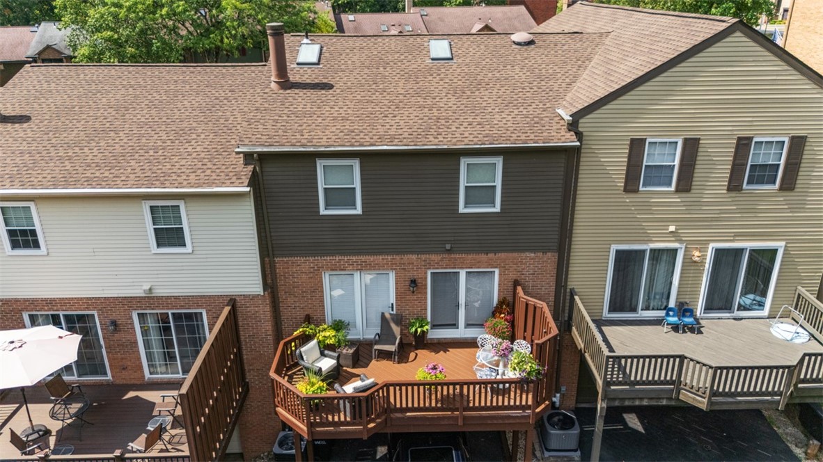 Moon/Crescent Twp, Pennsylvania 15108, United States, 3 Bedrooms Bedrooms, ,3 BathroomsBathrooms,Residential,Active,201604