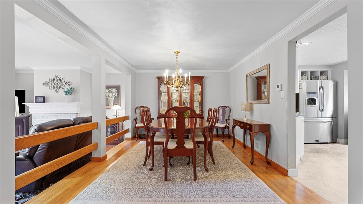 Moon/Crescent Twp, Pennsylvania 15108, United States, 3 Bedrooms Bedrooms, ,3 BathroomsBathrooms,Residential,Active,201604