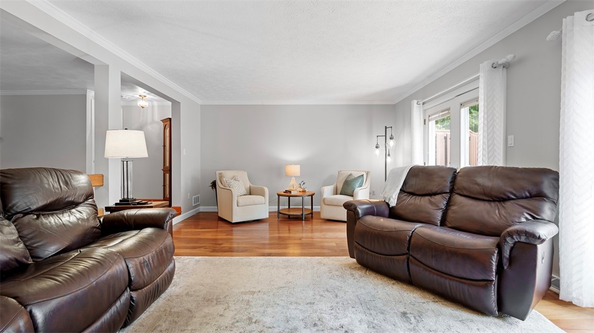 Moon/Crescent Twp, Pennsylvania 15108, United States, 3 Bedrooms Bedrooms, ,3 BathroomsBathrooms,Residential,Active,201604