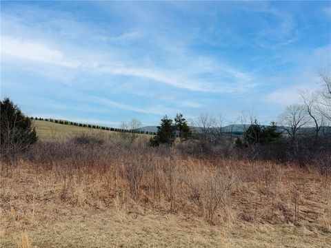 Photo of 0 County Line Rd, Acme, PA 15610 (MLS # 1744125)