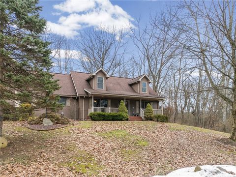 130 Crestwood Evans City PA 16033