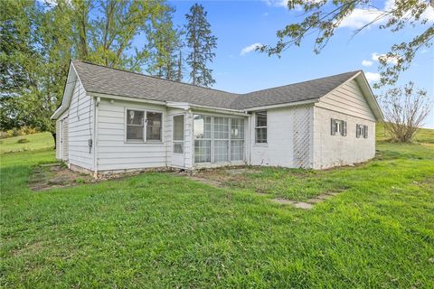 Photo of 126 Smith Rd, Sarver, PA 16055 (MLS # 1725503)