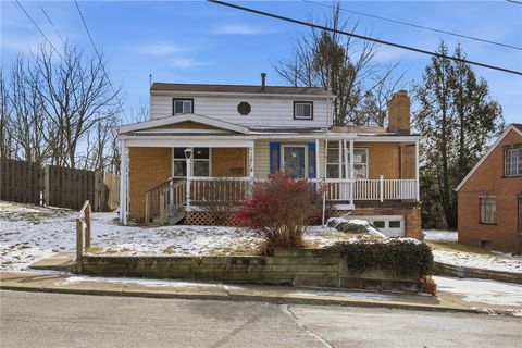 Photo of 1814 5th St, New Brighton, PA 15066 (MLS # 1738781)