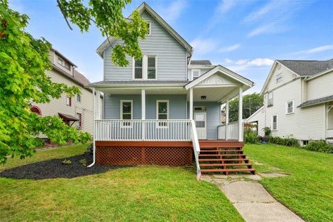 Homes For Sale - 1522 Ridge Ave Ave<br/> Coraopolis, PA 15108