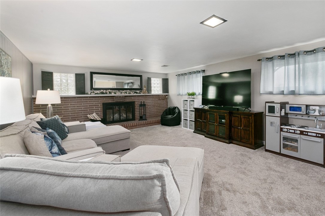 Penn Hills, Pennsylvania 15235, United States, 3 Bedrooms Bedrooms, ,2 BathroomsBathrooms,Residential,Pending,118054