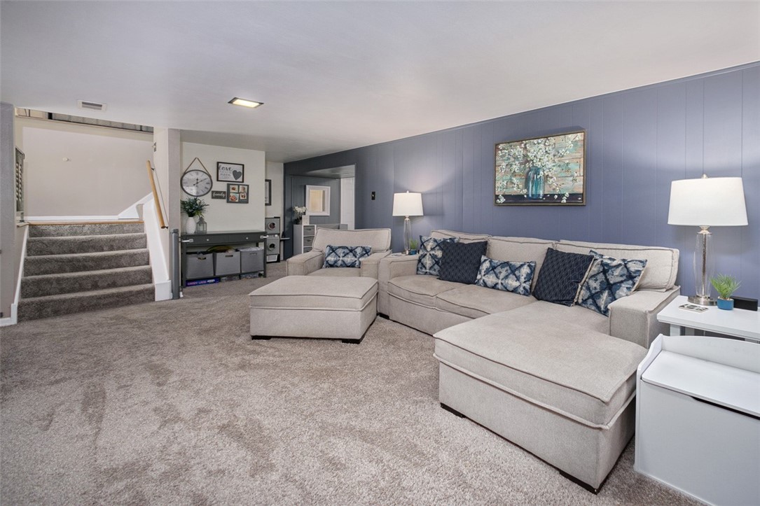 Penn Hills, Pennsylvania 15235, United States, 3 Bedrooms Bedrooms, ,2 BathroomsBathrooms,Residential,Pending,118054