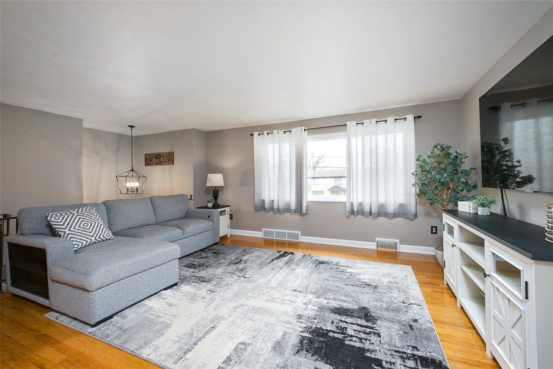 Penn Hills, Pennsylvania 15235, United States, 3 Bedrooms Bedrooms, ,2 BathroomsBathrooms,Residential,Pending,118054