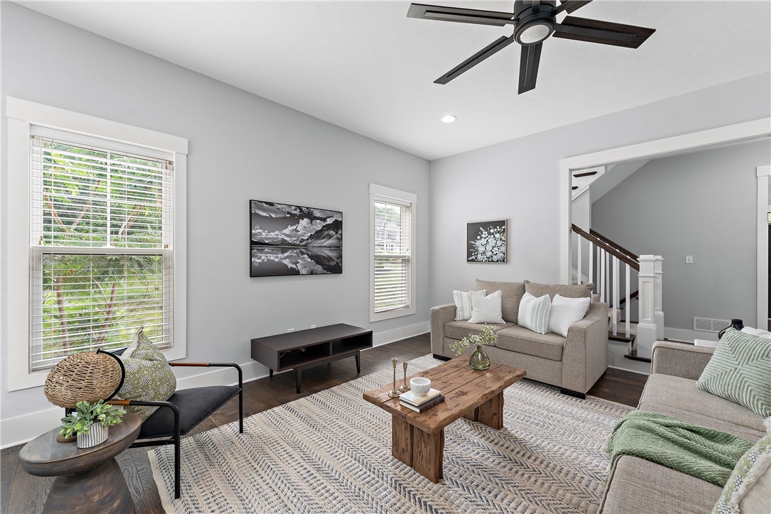 Marshall, Pennsylvania 16046, United States, 5 Bedrooms Bedrooms, ,4 BathroomsBathrooms,Residential,Active,99468