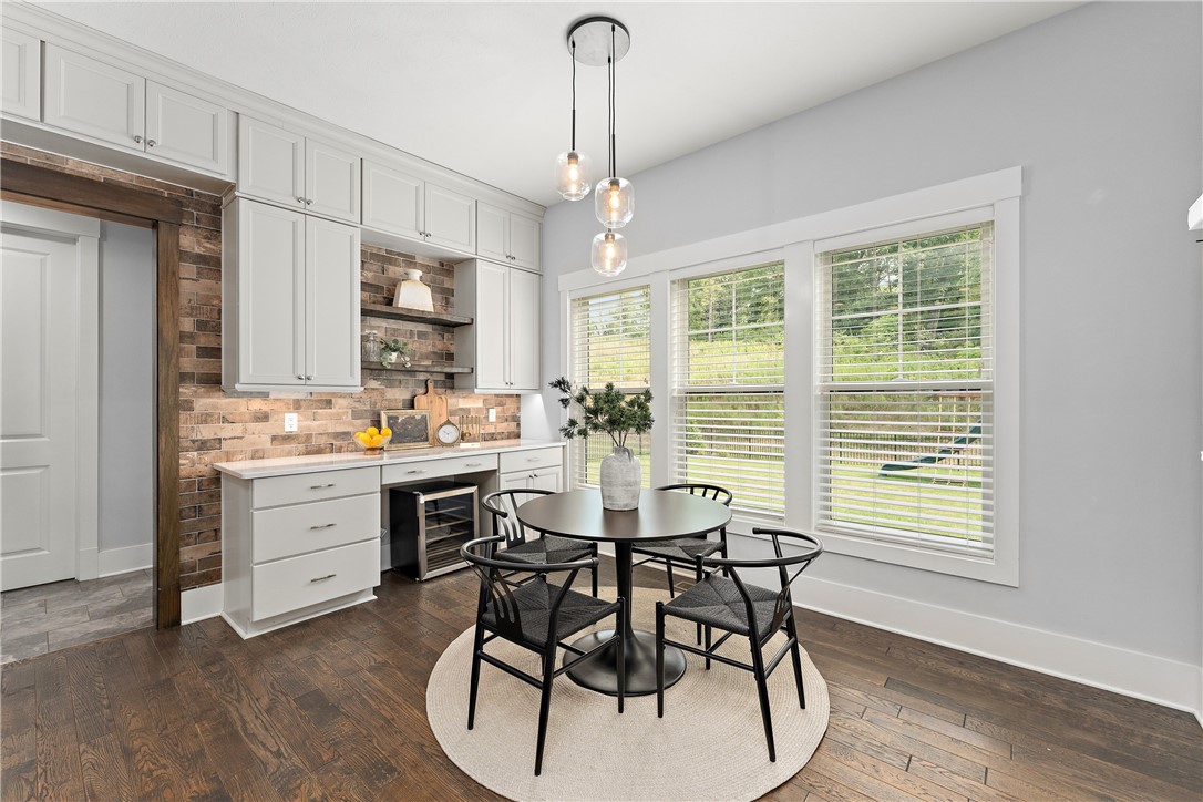 Marshall, Pennsylvania 16046, United States, 5 Bedrooms Bedrooms, ,4 BathroomsBathrooms,Residential,Active,99468