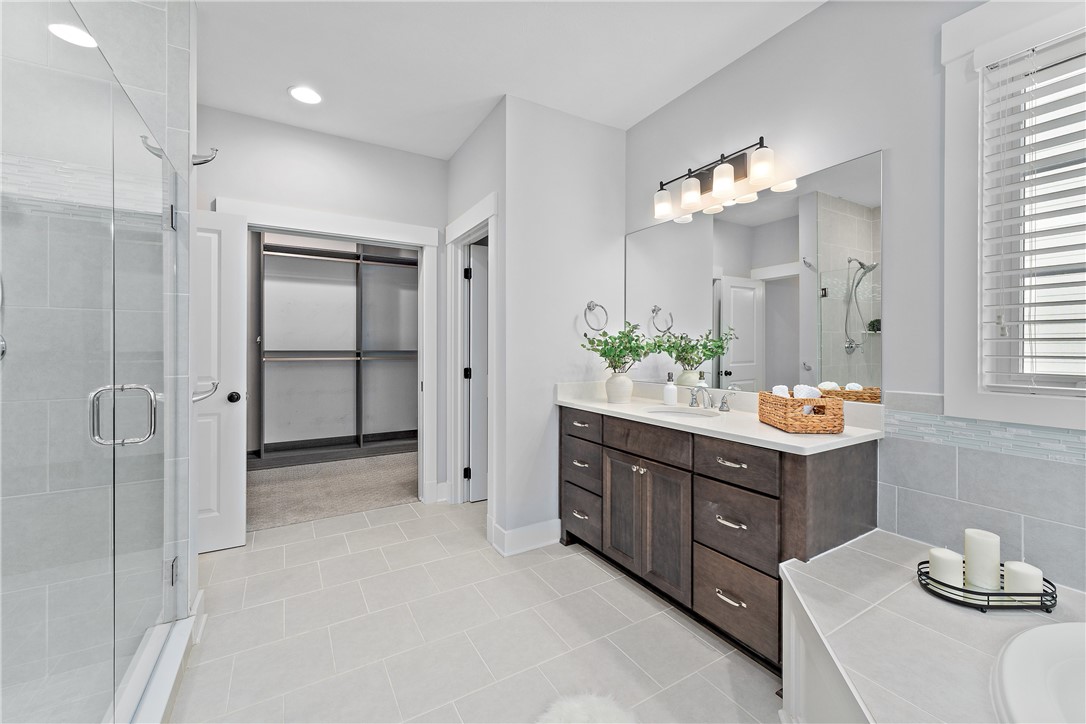 Marshall, Pennsylvania 16046, United States, 5 Bedrooms Bedrooms, ,4 BathroomsBathrooms,Residential,Active,99468