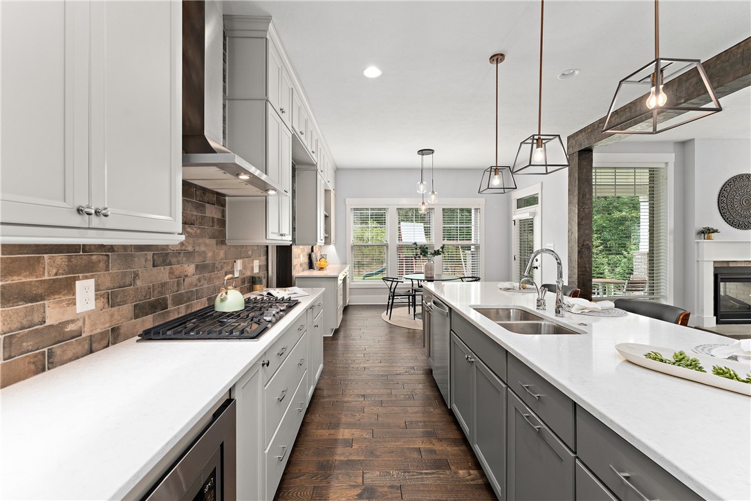 Marshall, Pennsylvania 16046, United States, 5 Bedrooms Bedrooms, ,4 BathroomsBathrooms,Residential,Active,99468