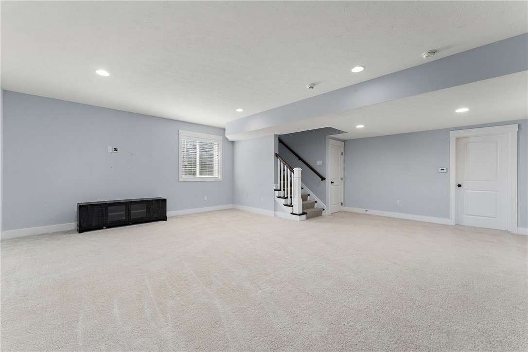 Marshall, Pennsylvania 16046, United States, 5 Bedrooms Bedrooms, ,4 BathroomsBathrooms,Residential,Active,99468