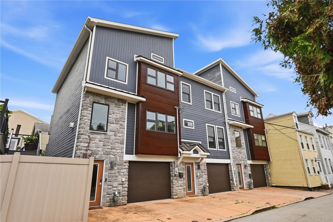 2652 Larkins Way