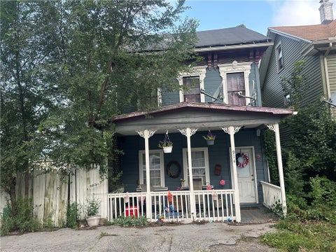 Photo for 914 4th Avenue