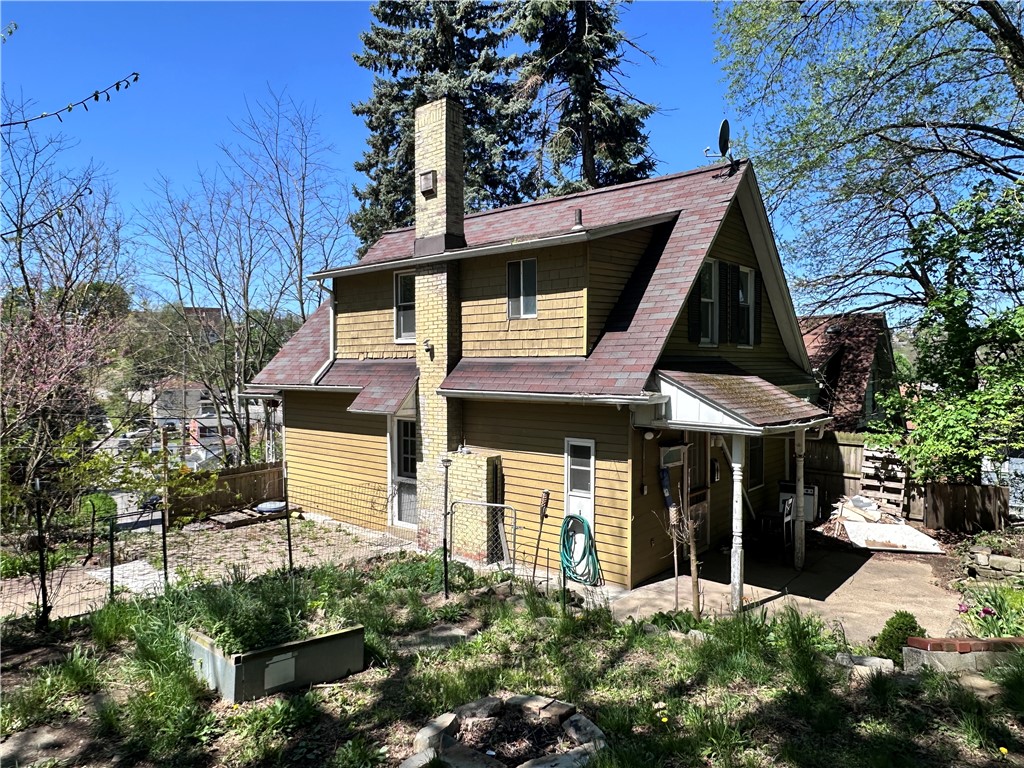 Brookline, Pennsylvania 15226, United States, 2 Bedrooms Bedrooms, ,1 BathroomBathrooms,Residential,Contingent,118288