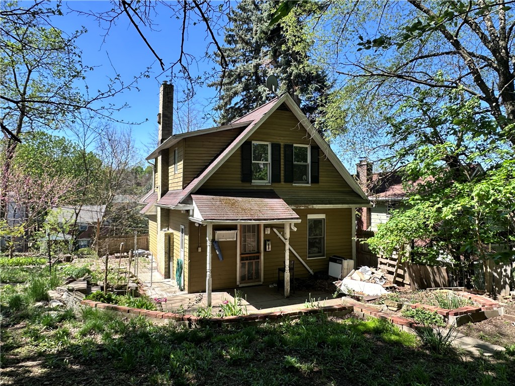 Brookline, Pennsylvania 15226, United States, 2 Bedrooms Bedrooms, ,1 BathroomBathrooms,Residential,Contingent,118288