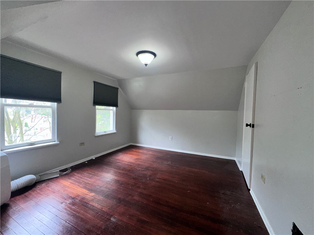 Brookline, Pennsylvania 15226, United States, 2 Bedrooms Bedrooms, ,1 BathroomBathrooms,Residential,Contingent,118288