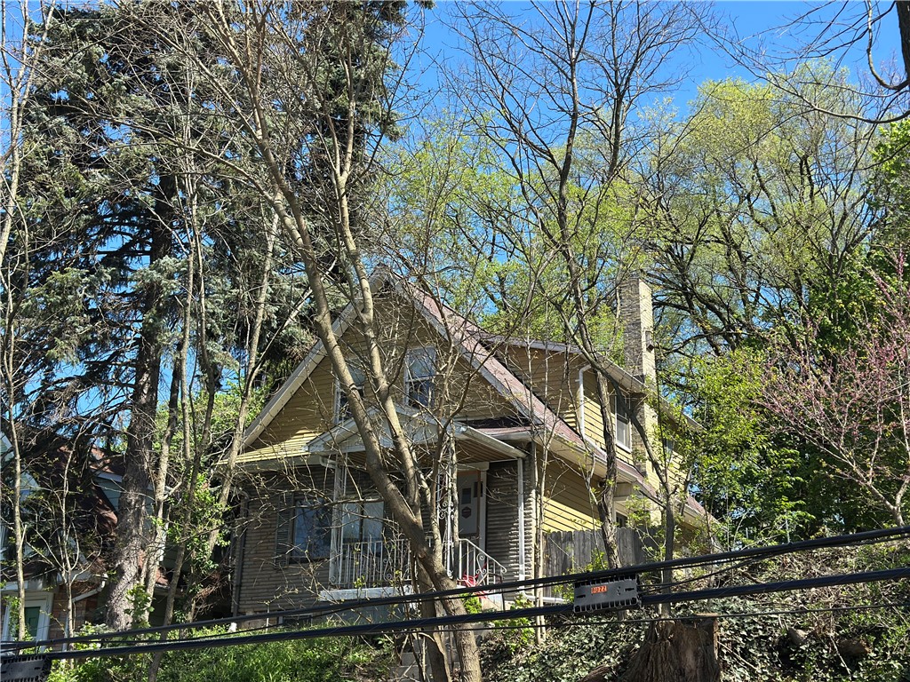 Brookline, Pennsylvania 15226, United States, 2 Bedrooms Bedrooms, ,1 BathroomBathrooms,Residential,Contingent,118288