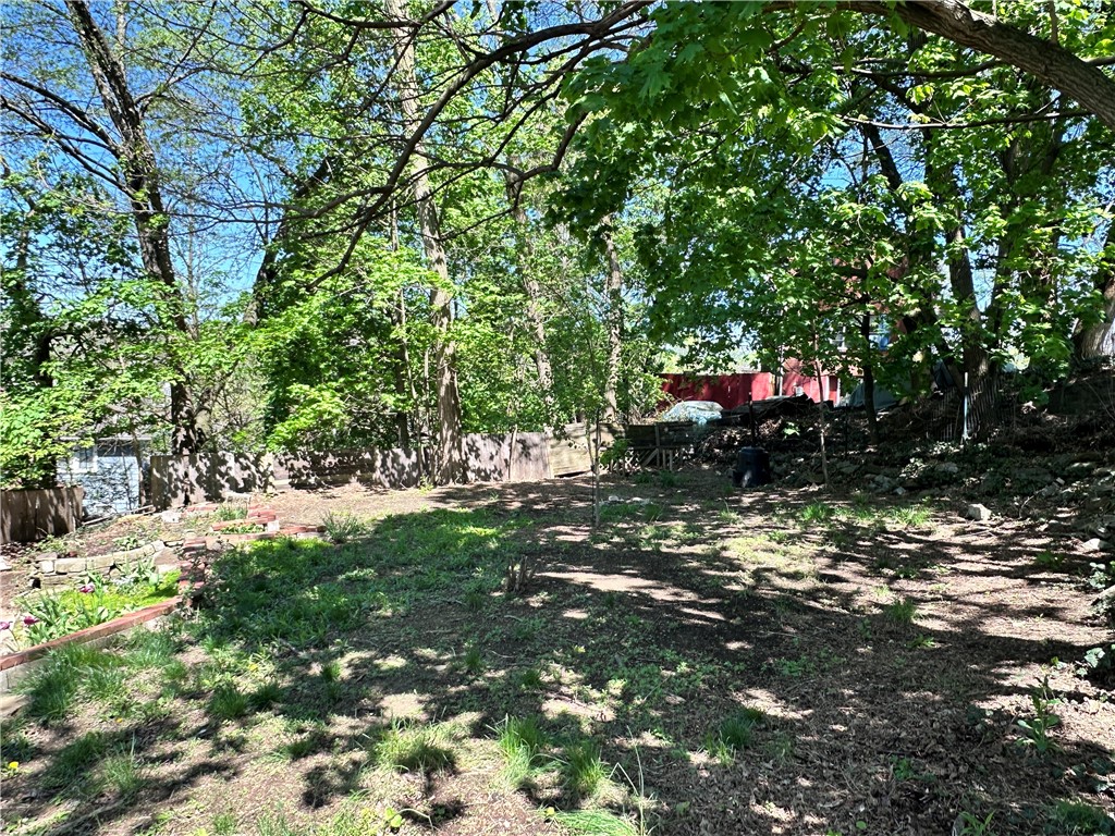 Brookline, Pennsylvania 15226, United States, 2 Bedrooms Bedrooms, ,1 BathroomBathrooms,Residential,Contingent,118288