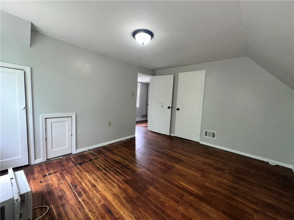 Brookline, Pennsylvania 15226, United States, 2 Bedrooms Bedrooms, ,1 BathroomBathrooms,Residential,Contingent,118288