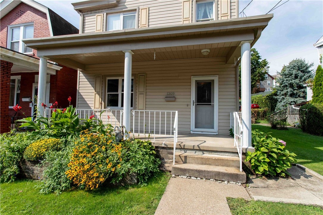 1309 Arkansas Ave