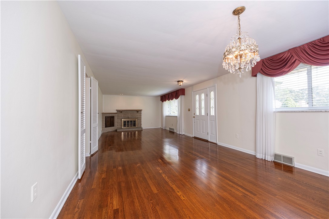 Monroeville, Pennsylvania 15146, United States, 4 Bedrooms Bedrooms, ,2 BathroomsBathrooms,Residential,Contingent,191219