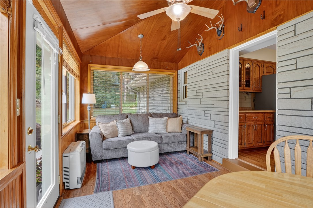 Peters Twp, Pennsylvania 15317, United States, 5 Bedrooms Bedrooms, ,3 BathroomsBathrooms,Residential,Active,194521