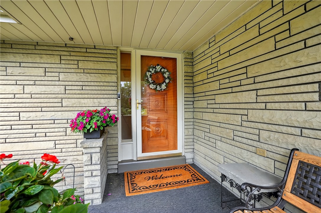 Peters Twp, Pennsylvania 15317, United States, 5 Bedrooms Bedrooms, ,3 BathroomsBathrooms,Residential,Active,194521