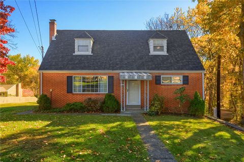 Photo of 185 Division Street, Ext, Aliquippa, PA 15001 (MLS # 1729560)