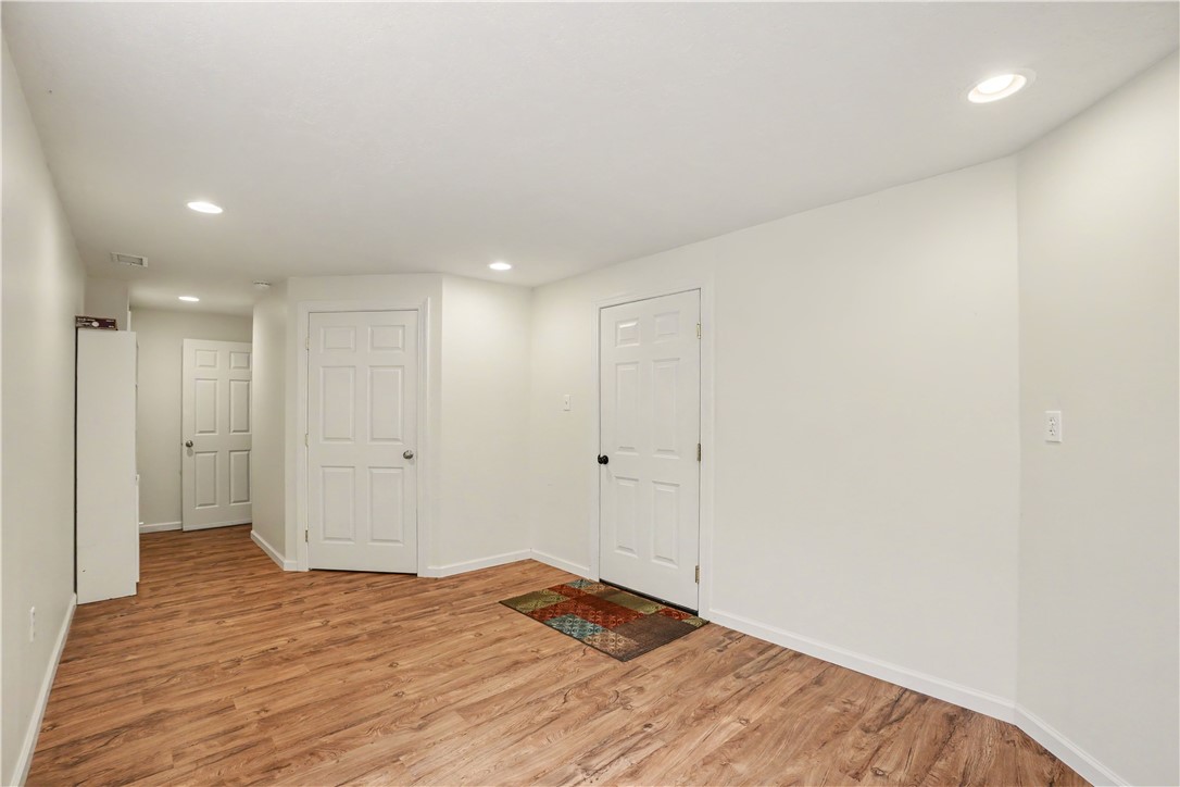 195 Southern Valley Ct