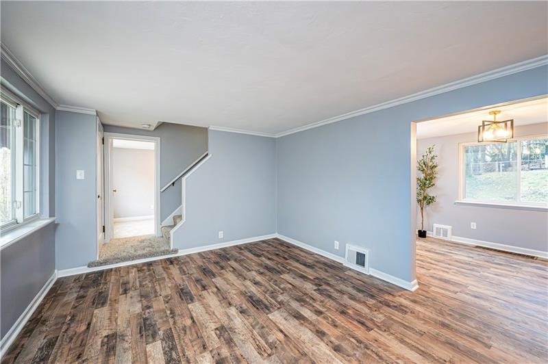 City Of Greensburg, Pennsylvania 15601, United States, 4 Bedrooms Bedrooms, ,2 BathroomsBathrooms,Residential,Pending,23102