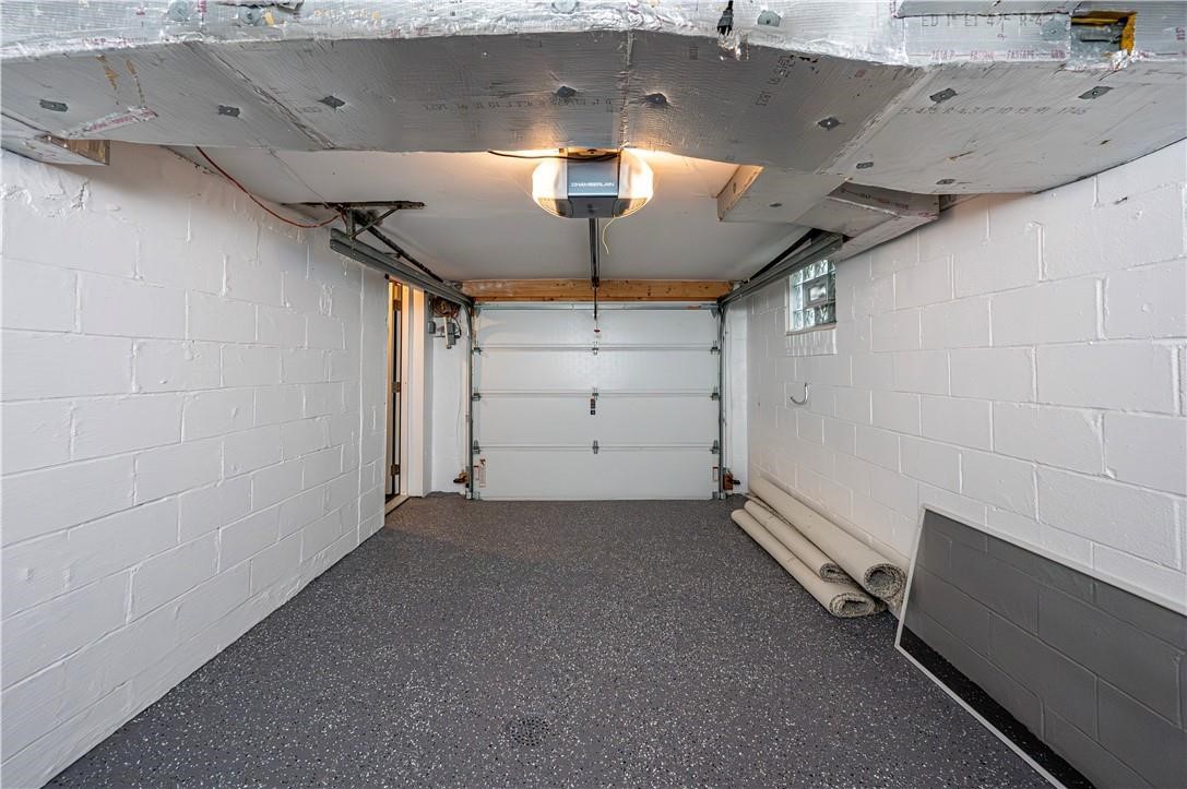 City Of Greensburg, Pennsylvania 15601, United States, 4 Bedrooms Bedrooms, ,2 BathroomsBathrooms,Residential,Pending,23102