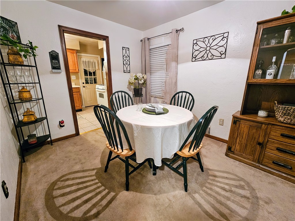 3241 Shadyway Dr Dr, Brentwood, Pennsylvania image 3
