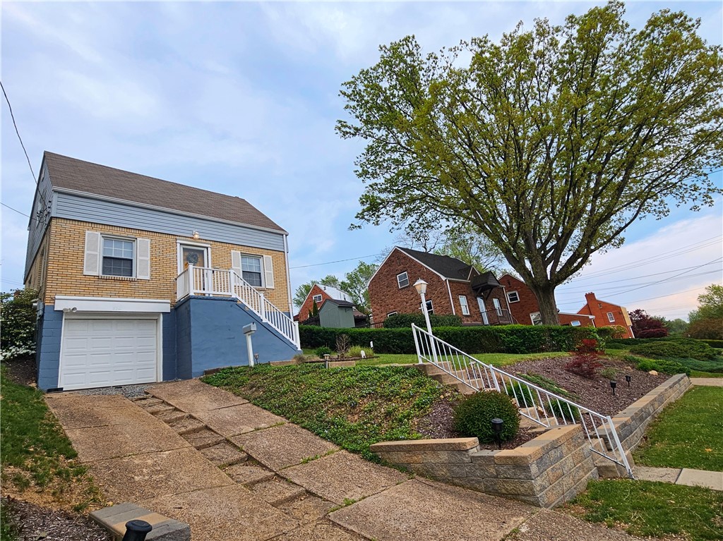 3241 Shadyway Dr Dr, Brentwood, Pennsylvania image 1