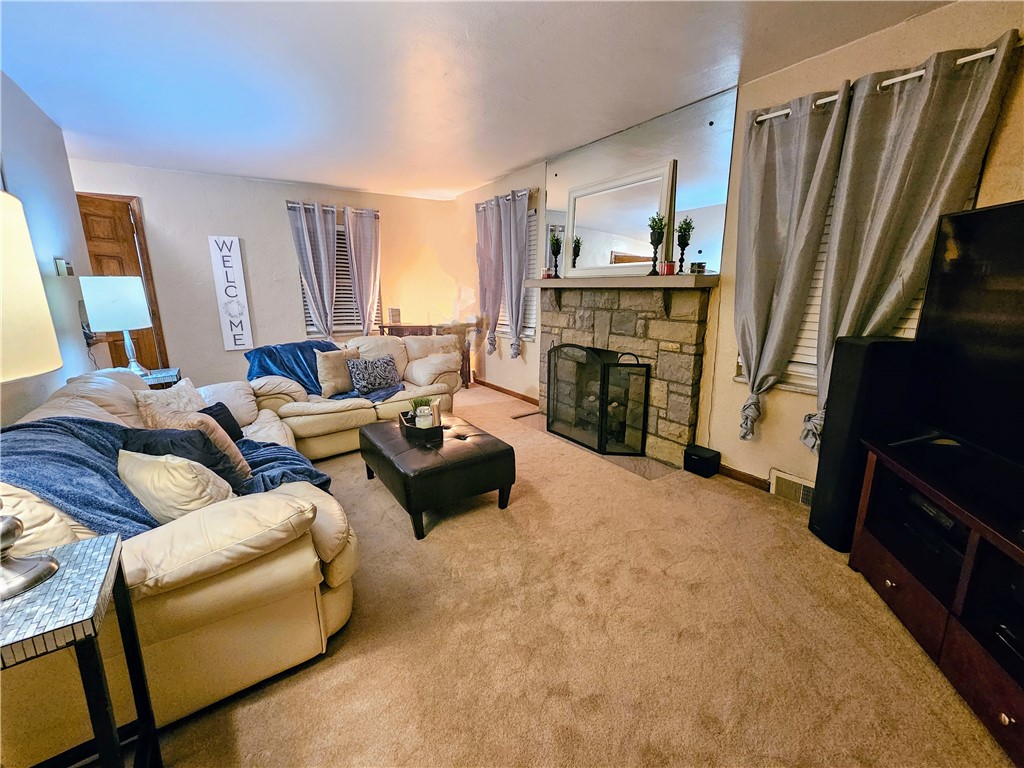 3241 Shadyway Dr Dr, Brentwood, Pennsylvania image 10
