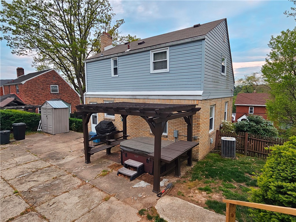 3241 Shadyway Dr Dr, Brentwood, Pennsylvania image 5