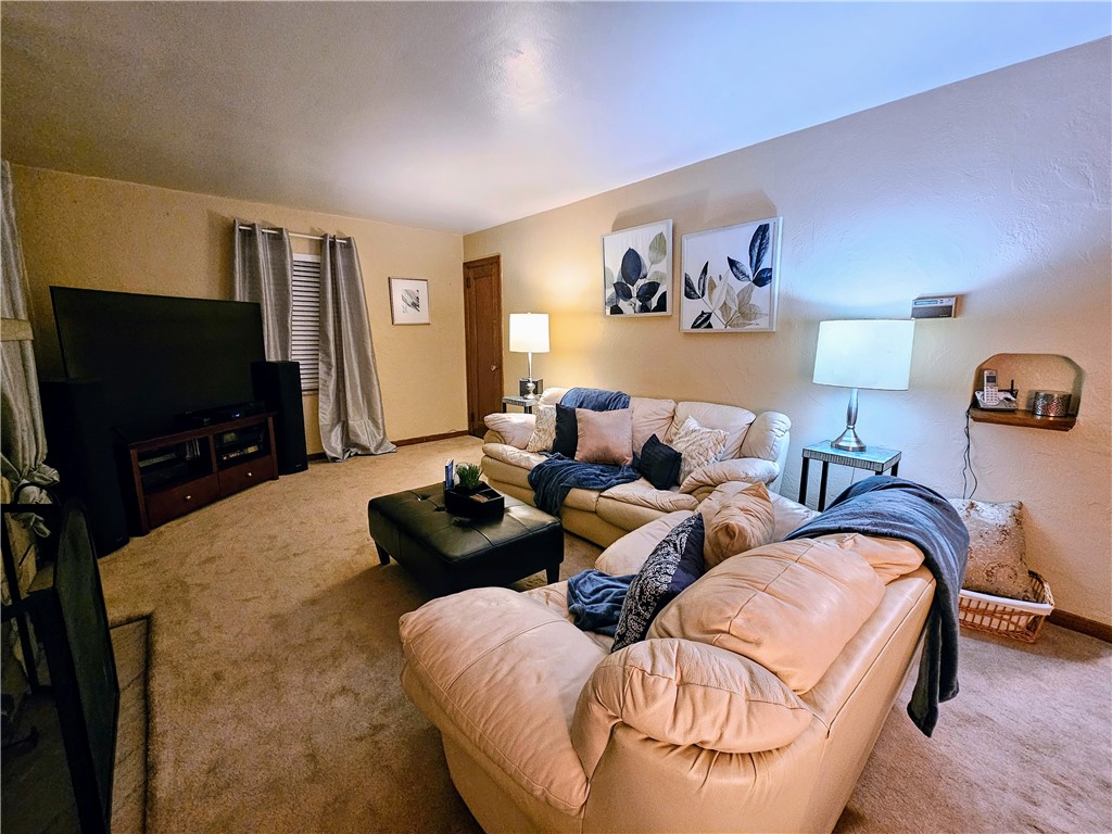 3241 Shadyway Dr Dr, Brentwood, Pennsylvania image 11
